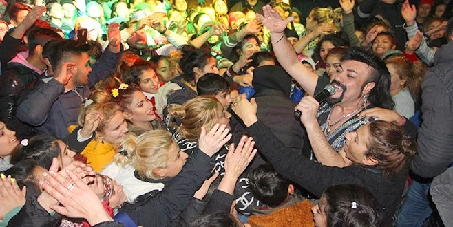 ROMANFEST KAPILARINI AÇTI