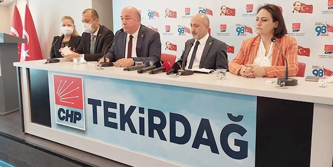 MARMARA?DAKİ DENİZ SALYASI KONUSU MECLİS GÜNDEMİNE TAŞINIYOR