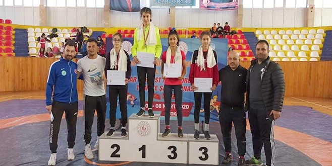 SÜLEYMANPAŞA?NIN ÇOCUKLARI BAŞARIYA DOYMUYOR