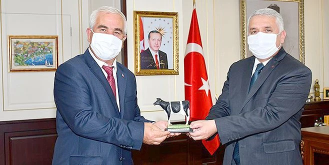 DÜNYA SÜT GÜNÜ DOLAYISIYLA VALİ AZİZ YILDIRIM?A ZİYARET