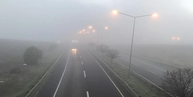 TEKİRDAĞ?DA YOĞUN SİS: GÖZ GÖZÜ GÖRMÜYOR