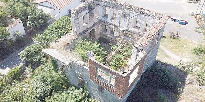 BÜYÜKŞEHİR TARİHİ BİNALARDA RESTORASYON ÇALIŞMALARI YAPIYOR