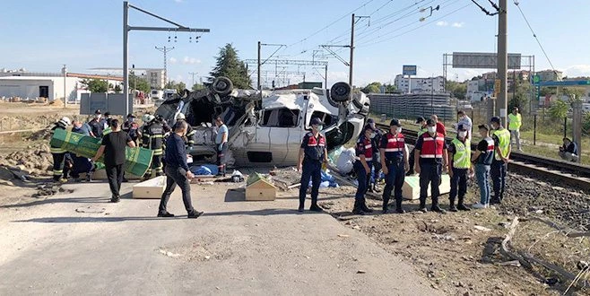 TREN KAZASINDA İKİ KİŞİ DAHA HAYATINI KAYBETTİ