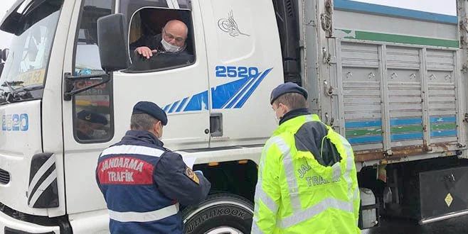  İSTANBUL?DAN TRAKYA?YA AÇILAN TÜM YOLLAR KAPALI