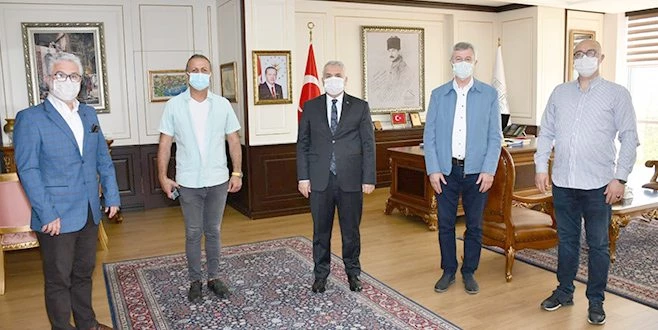 VALİ AZİZ YILDIRIM ESNAFI DİNLEDİ