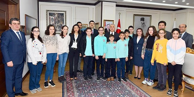 VALİ YILDIRIM`A ANLAMLI ZİYARET