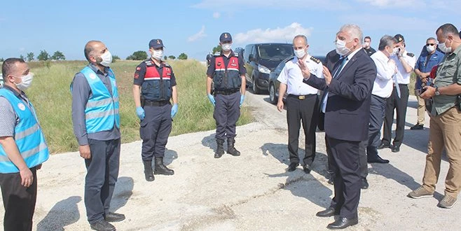 VALİ YILDIRIM KARANTİNA ALTINA ALINAN MAHALLEDE İNCELEMELERDE BULUNDU