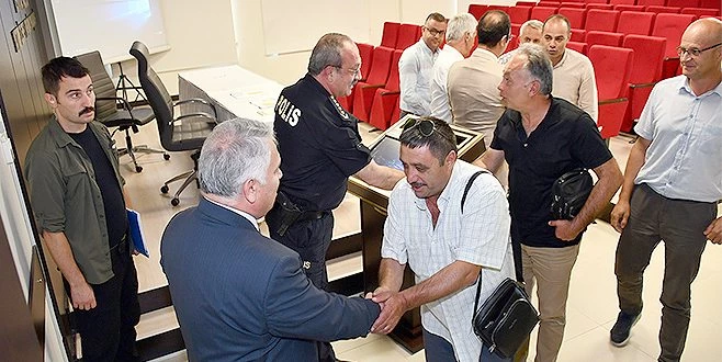 VALİ YILDIRIM DOLMUŞ ESNAFINI DİNLEDİ 