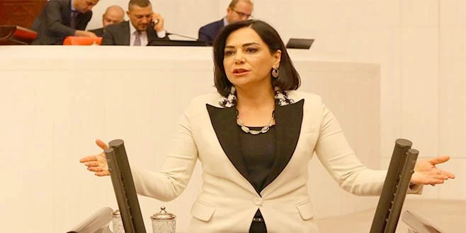 TÜGVA?YA VERİLEN KÜTÜPHANE BİNASINA KİMSE SAHİP ÇIKMADI