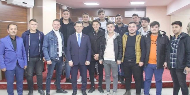 ASKER ADAYLARI BAŞKAN ÇETİN?İ ZİYARET ETTİ