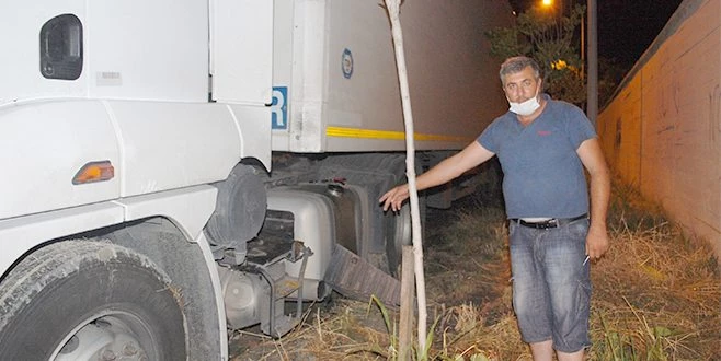 MALKARA?DA TIRDAN AKÜ HIRSIZLIĞI