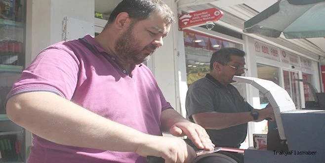 BIÇAKÇILARIN KURBAN BAYRAMI MESAİSİ