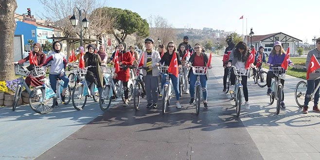 İDLİB ŞEHİTLERİ İÇİN BİSİKLET TURU