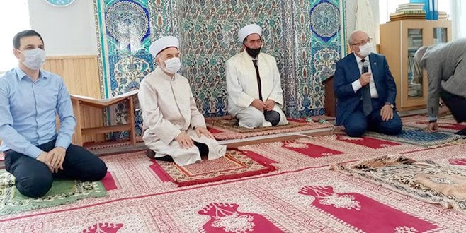 O CAMİ TÖRENLE İBADETE AÇILDI