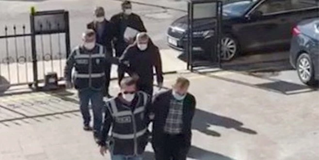 SAHTE ALTINLARLA DOLANDIRDILAR: 3 GÖZALTI