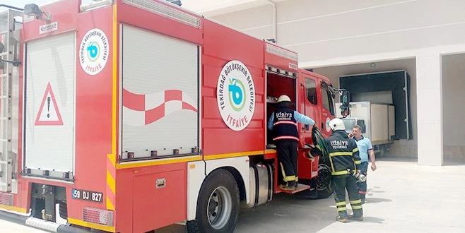 ET KOMBİNA TESİSİ`NDE ET RAYLARI ÇÖKTÜ