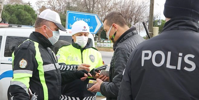 EVDE AĞLAYAN ÇOCUK, 17 BİN LİRA CEZA KESTİRDİ