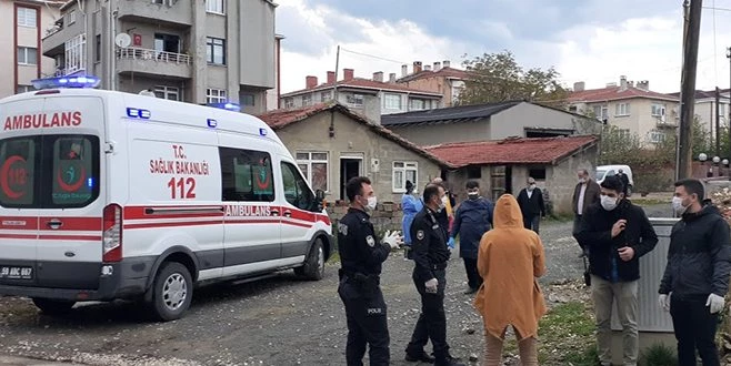 HABER ALINAMAYAN ADAM EVİNDE ÖLÜ BULUNDU