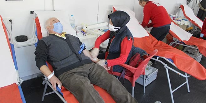  SOKAĞA ÇIKMA YASAĞINDA KAN BAĞIŞÇILARI MUAF