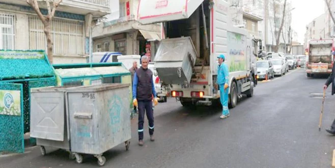 ÇÖP KONTEYNERLERİNİN SAYISI ARTTI