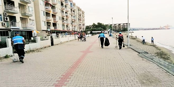 SÜLEYMANPAŞA`DAN SAHİLDE TEMİZLİK MESAİSİ
