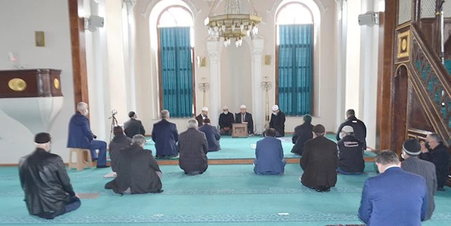 HAYATINI KAYBEDEN SAĞLIK ÇALIŞANLARINA MEVLİD OKUTULDU