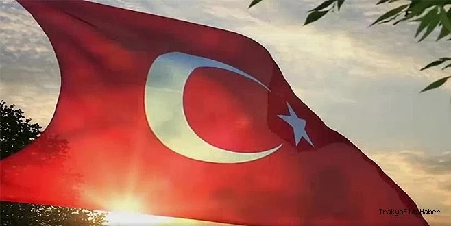 TEKİRDAĞ İSTİKLAL MARŞI`NI OKUDU