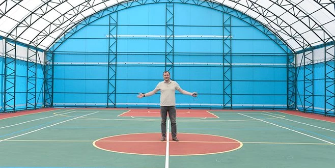 100. YIL GENÇLİK MERKEZİ SPOR TESİSLERİ BAŞTAN SONA YENİLENDİ