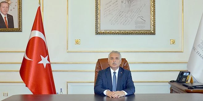 VALİ AZİZ YILDIRIM?DAN BABALAR GÜNÜ KUTLAMASI