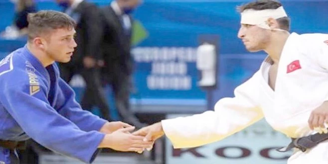 ŞAMPİYON`DAN REKTÖR ŞAHİN`E ZİYARET