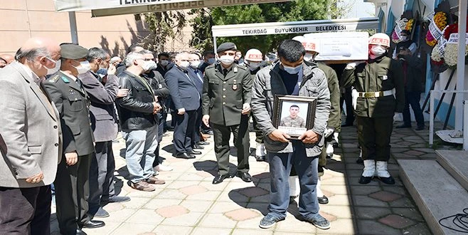 PİYADE ONBAŞI HALUK SERHAT ALDEMİR SON YOLCULUĞUNA UĞURLANDI