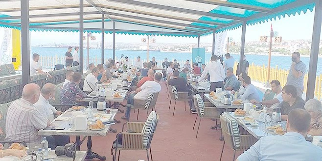 BAŞKAN YÜKSEL, RUMELİ İSKELESİ`Nİ TANITTI