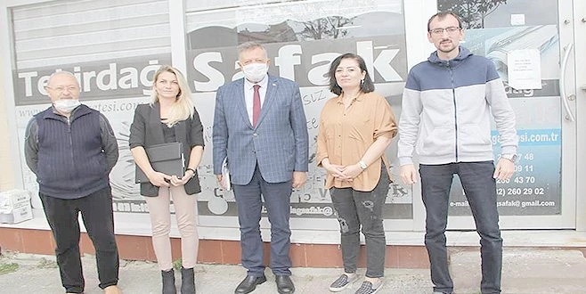 BÖYLE GİDERSE ESNAFTAN ÖNCE BASIN KEPENK KAPATACAK