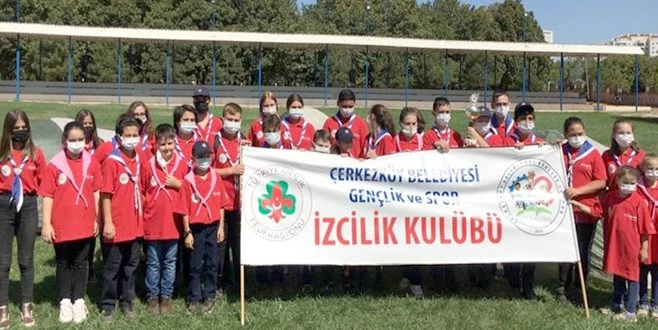 MİNİK İZCİLERE ORYANTİRİNG ÇALIŞMASI YAPTIRILDI 