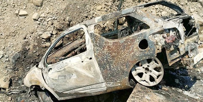 2 ARAÇ YANDI: 2 İTFAİYE ERİ SON ANDA KURTULDU