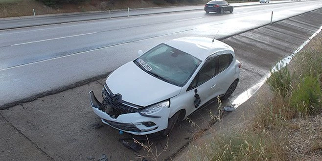  SAĞANAK YAĞIŞ KAZA GETİRDİ: 3 YARALI