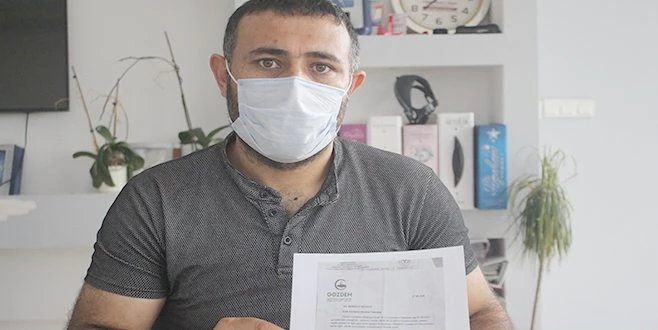 KOPAN PARMAK İŞÇİNİN YEMEĞİNDEN ÇIKTI